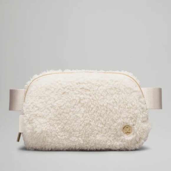 Lululemon Everywhere Belt Bag - Picture 1 of 4